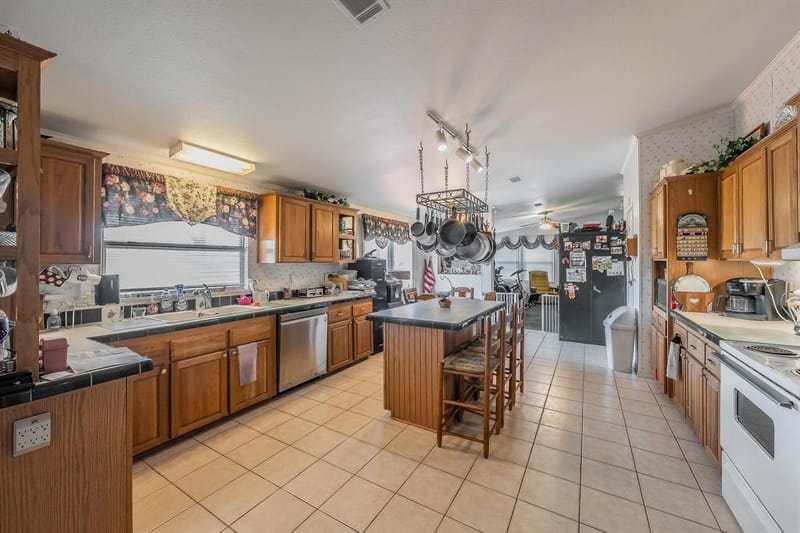 8300 Fm 1902, Burleson TX 76058 - Photo 14