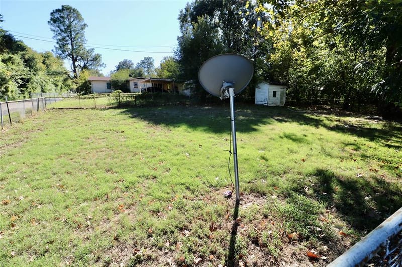 2490 Beverly Drive, Paris TX 75460 - Photo 16