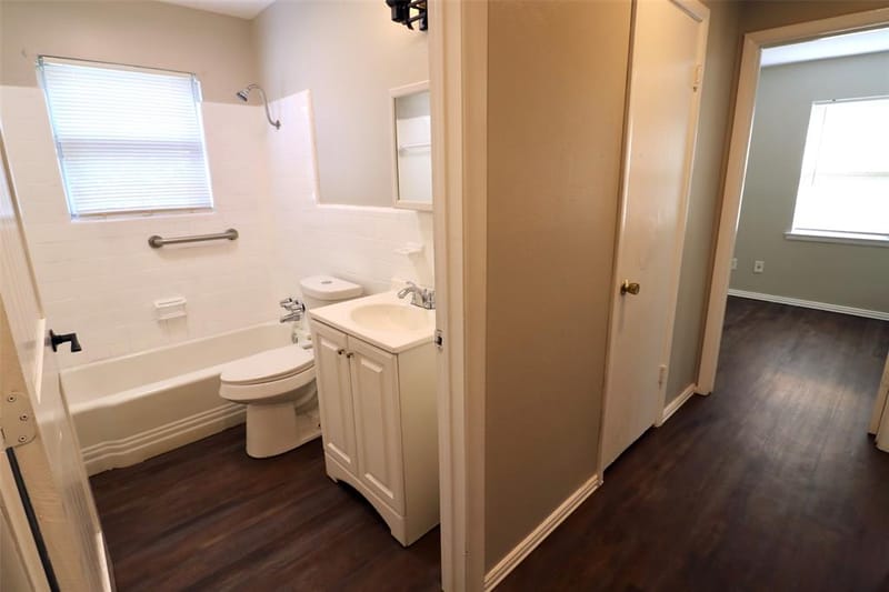 2490 Beverly Drive, Paris TX 75460 - Photo 9