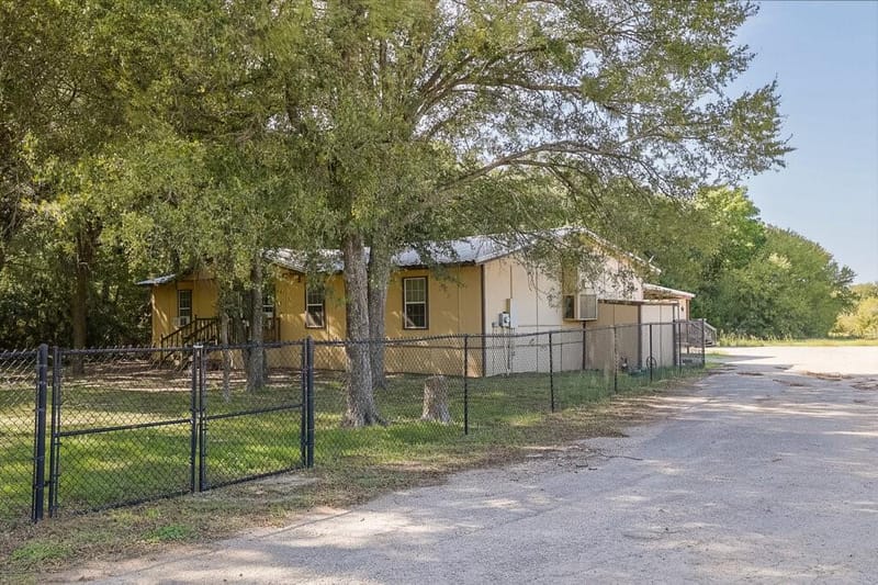 10701 Fm 916, Grandview TX 76050 - Photo 3