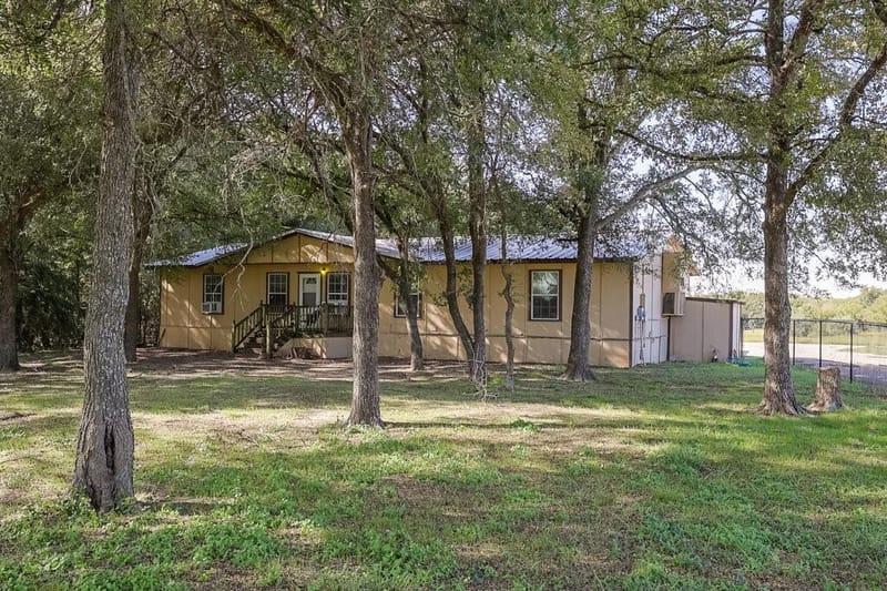 10701 Fm 916, Grandview TX 76050 - Photo 5