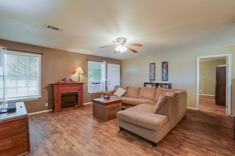 10701 Fm 916, Grandview TX 76050 - Photo 10