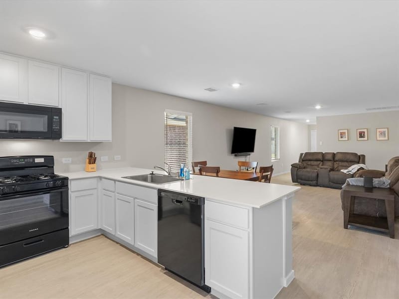 14121 Kempt Drive, Pilot Point TX 76258 - Photo 11