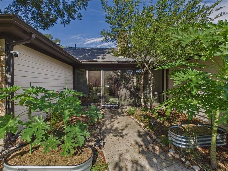 7738 Lemmonwood Drive, Dallas TX 75231 - Photo 27