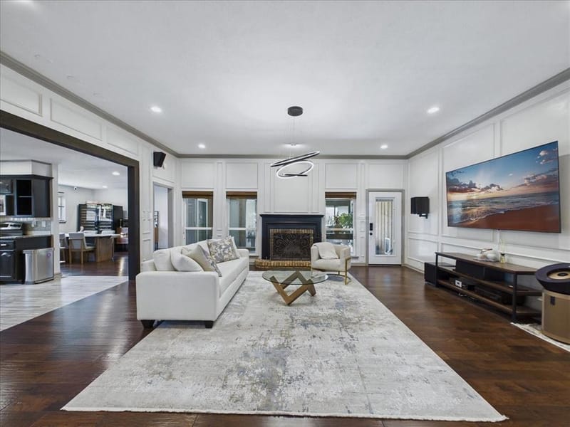 7738 Lemmonwood Drive, Dallas TX 75231 - Photo 2