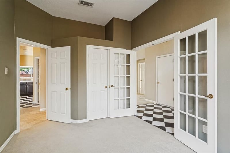 300 Black Rock Court, Irving TX 75063 - Photo 7