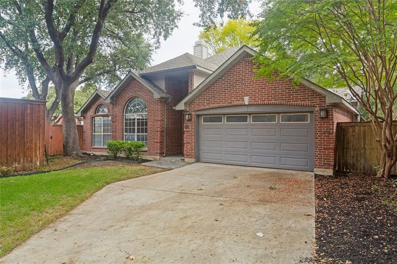 300 Black Rock Court, Irving TX 75063 - Photo 3