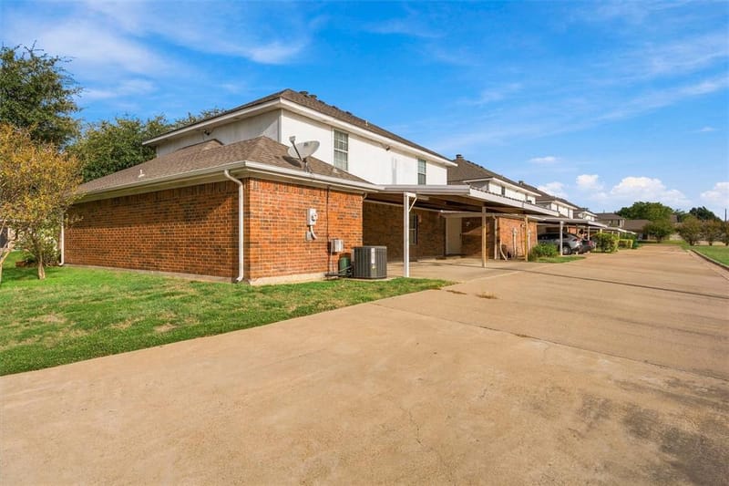 813 Chambers Creek Circle, Hewitt TX 76643 - Photo 13