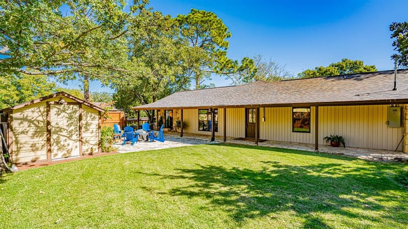 4015 Sioux Court, Granbury TX 76048 - Photo 3