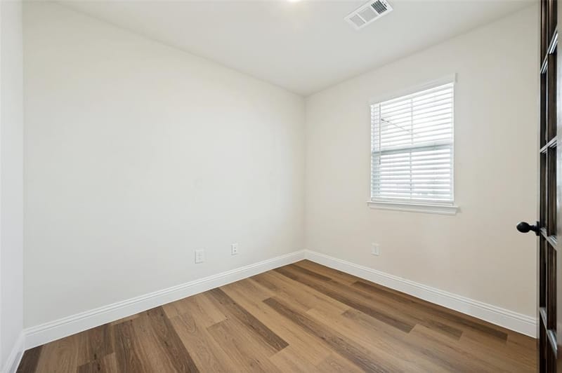 303 Sam Drive, Hillsboro TX 76645 - Photo 5
