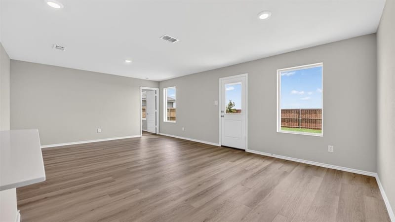 2220 BAKERSFIELD Drive, Fort Worth TX 76036 - Photo 11