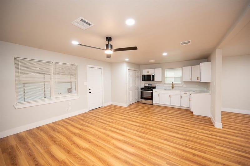 2406 Cliff Teen Court, Dallas TX 75233 - Photo 7