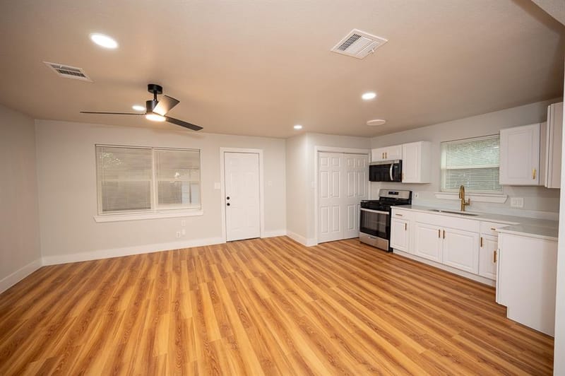 2406 Cliff Teen Court, Dallas TX 75233 - Photo 11
