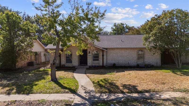 3026 Flagstone Drive, Garland TX 75044 - Photo 32