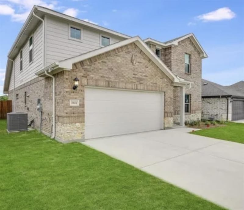 10616 Tonkala Drive, Fort Worth TX 76179 - Photo 2