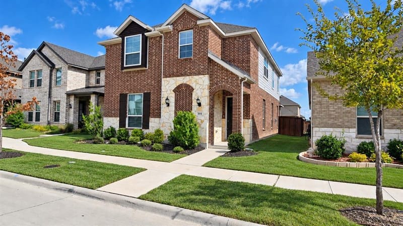1514 Broadview Drive, Garland TX 75042 - Photo 3