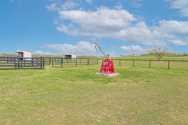 1200 Mcreynolds Road, Sanger TX 76266 - Photo 9