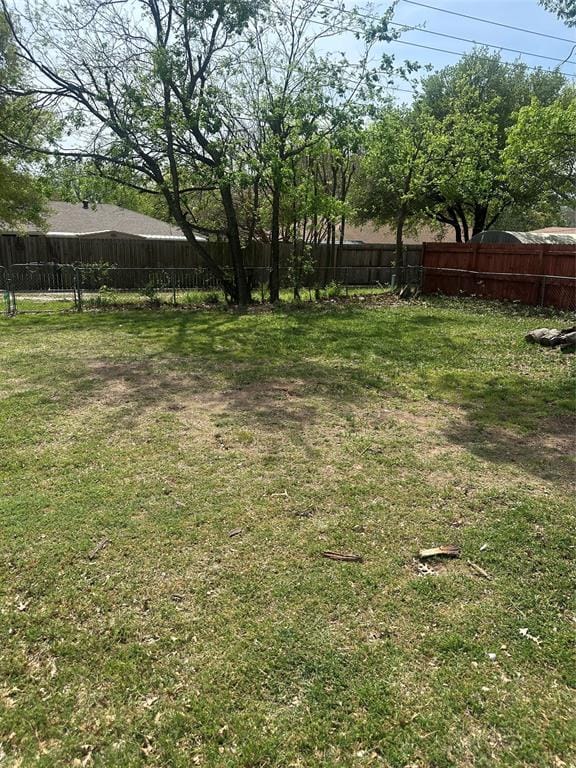 1207 Pebble Street, Bowie TX 76230 - Photo 5