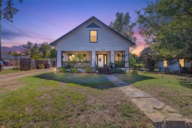 2308 Cherry Street, Paris TX 75460