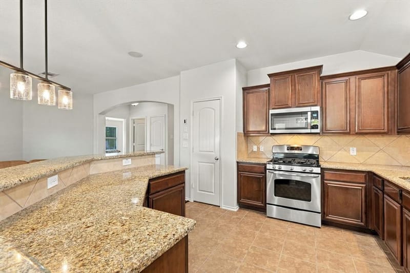 1117 Lake Hollow Drive, Little Elm TX 75068 - Photo 6