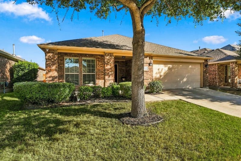 1117 Lake Hollow Drive, Little Elm TX 75068