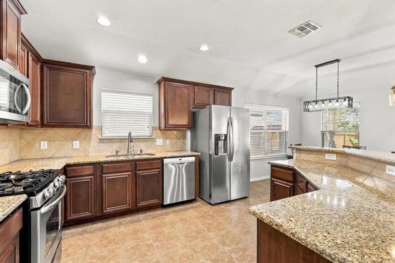 1117 Lake Hollow Drive, Little Elm TX 75068 - Photo 8