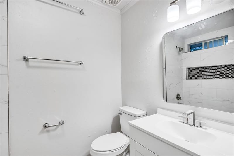 1714 Granada Drive, Arlington TX 76014 - Photo 16