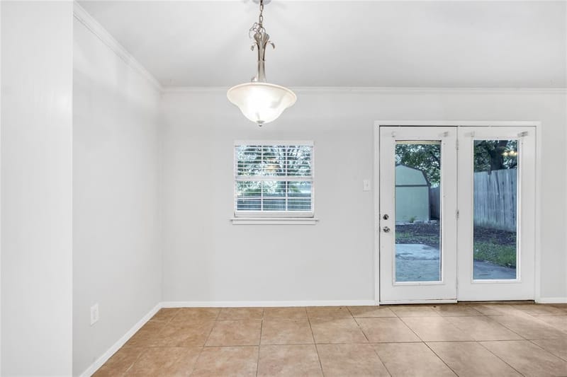 1714 Granada Drive, Arlington TX 76014 - Photo 7