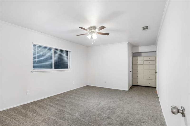 1714 Granada Drive, Arlington TX 76014 - Photo 14