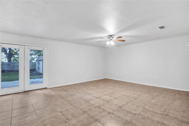 1714 Granada Drive, Arlington TX 76014 - Photo 8