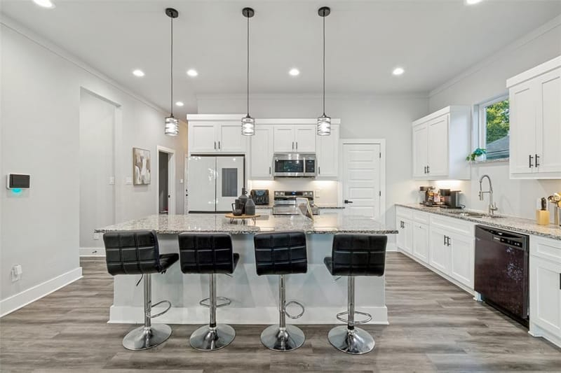 7909 Ivory Lane, Dallas TX 75216 - Photo 5