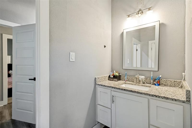 7909 Ivory Lane, Dallas TX 75216 - Photo 15