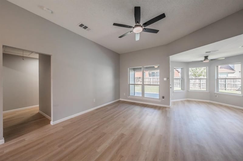 337 Mcmurtry Drive, Arlington TX 76002 - Photo 13