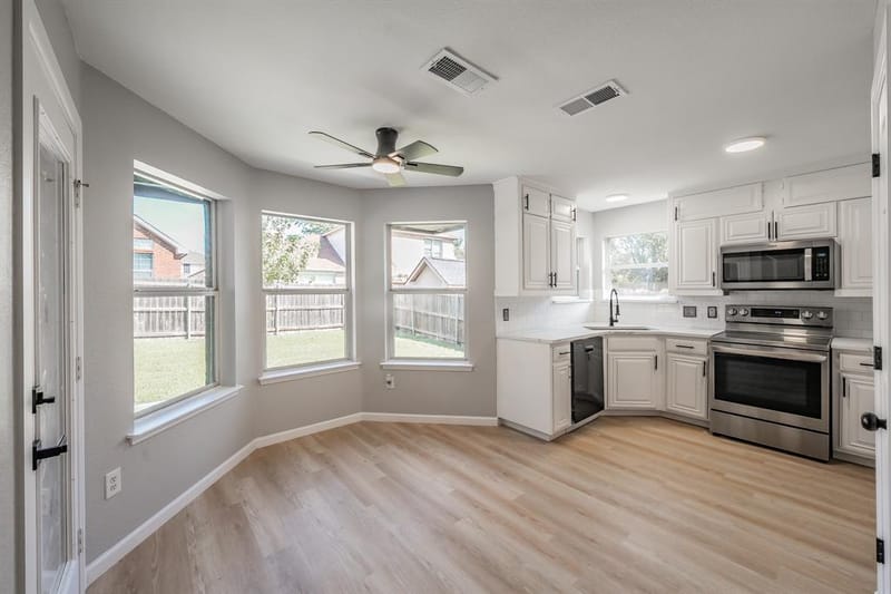 337 Mcmurtry Drive, Arlington TX 76002 - Photo 12