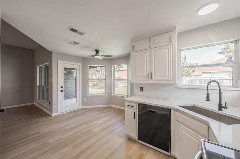 337 Mcmurtry Drive, Arlington TX 76002 - Photo 8