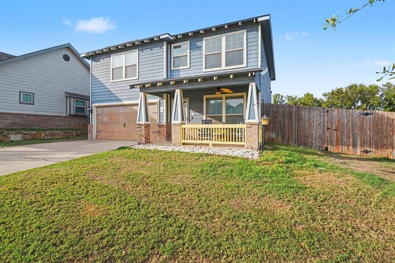 360 Daleview Drive, Kennedale TX 76060 - Photo 3