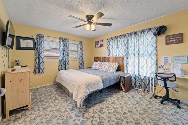 1212 Briarwood Drive, Cleburne TX 76033 - Photo 21