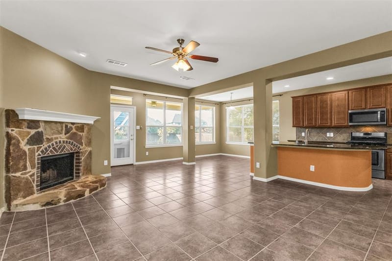 2620 Tradewinds Drive, Little Elm TX 75068 - Photo 3