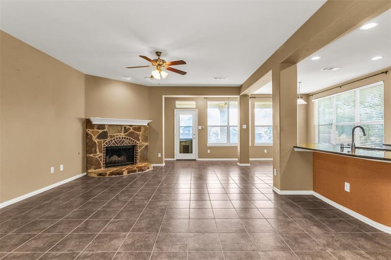 2620 Tradewinds Drive, Little Elm TX 75068 - Photo 9