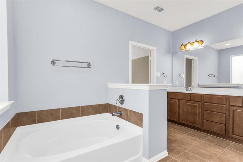 2620 Tradewinds Drive, Little Elm TX 75068 - Photo 15