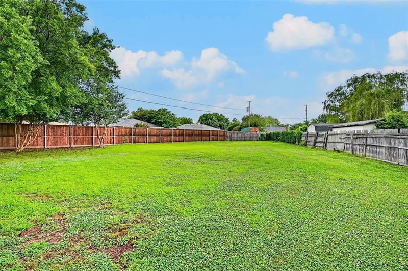 2110 Oak Creek Circle, Sherman TX 75092 - Photo 27