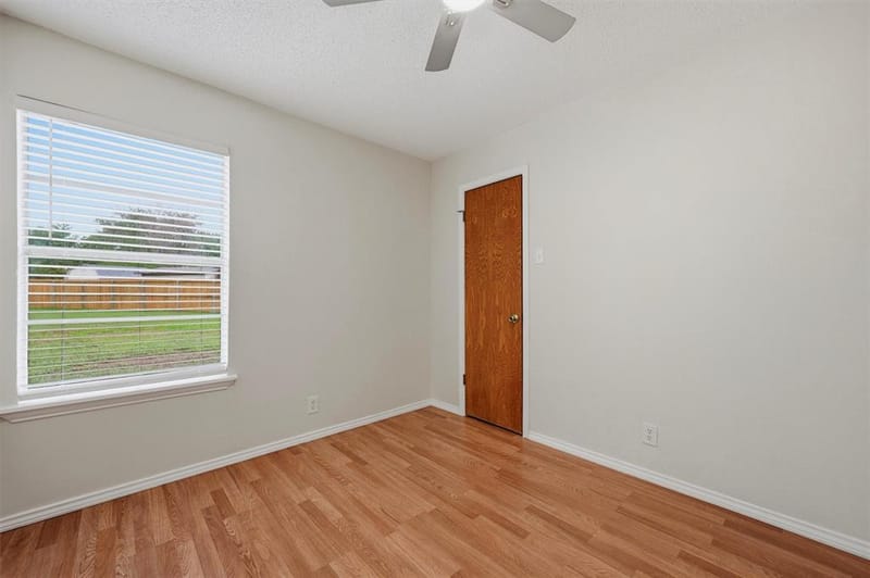 2110 Oak Creek Circle, Sherman TX 75092 - Photo 14