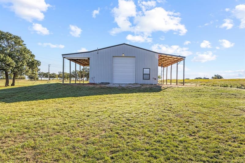 205 Rolling Hills Boulevard, Alvord TX 76225 - Photo 18