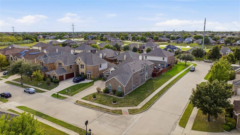 7311 Padilla, Grand Prairie TX 75054 - Photo 3