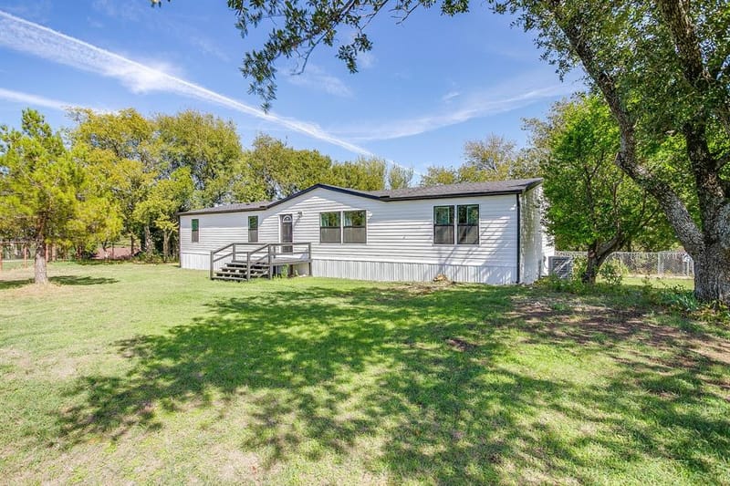 116 N Skyline Court, Cresson TX 76035