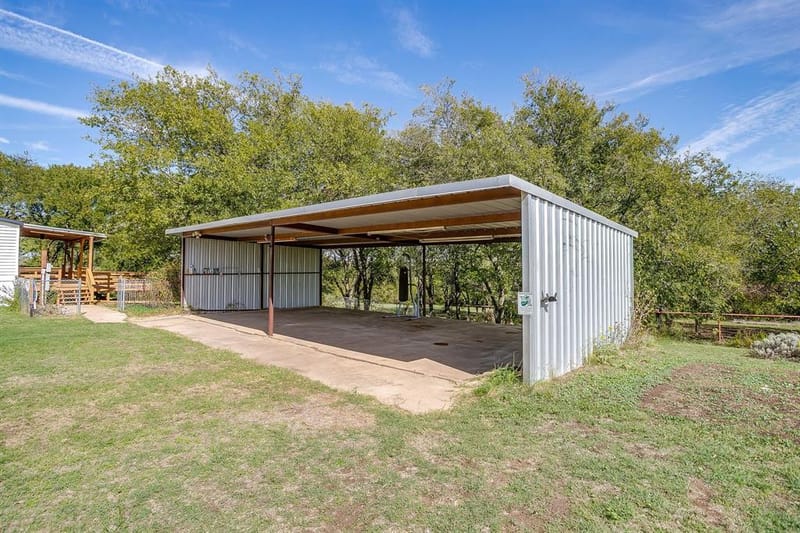 116 N Skyline Court, Cresson TX 76035 - Photo 37