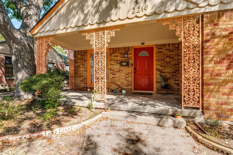 2219 Carnes Street, Dallas TX 75208