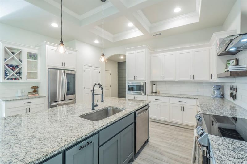 1004 Mojave Trail, Granbury TX 76048 - Photo 7