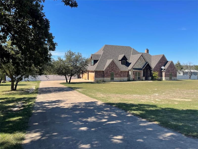 124 True Grit Court, Weatherford TX 76088