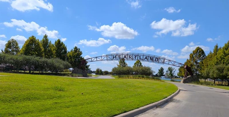4021 Aurora Lane, Heartland TX 75126